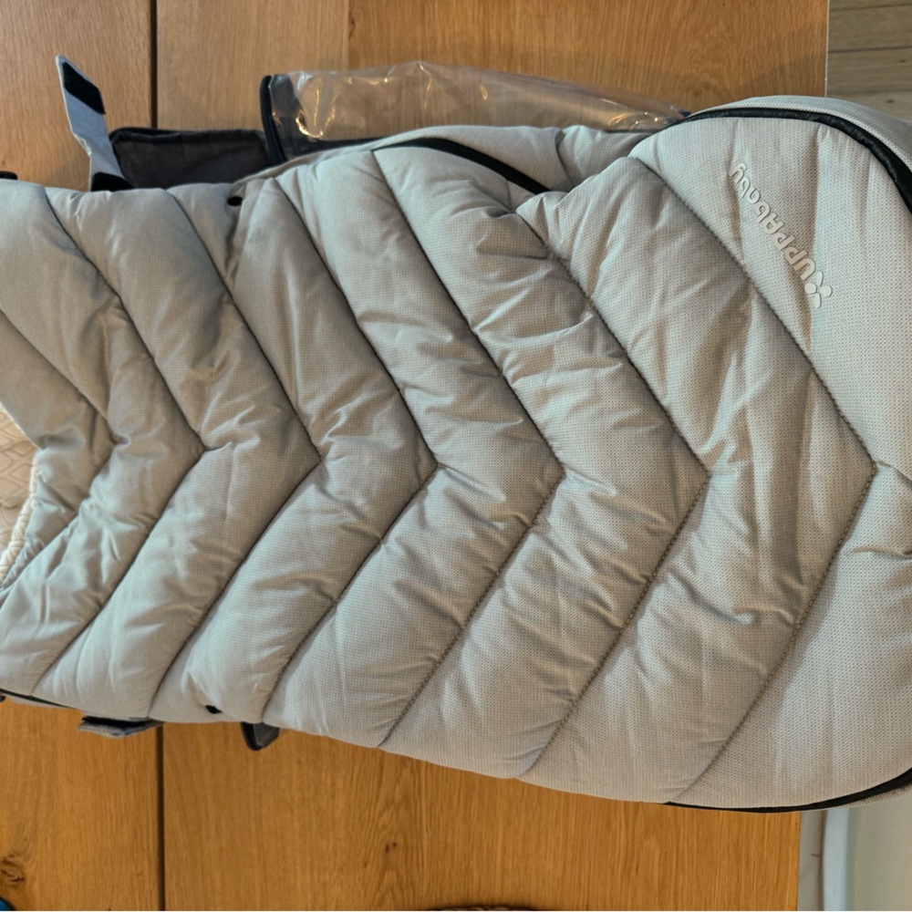UppaBaby Cozy Ganoosh winter stroller blanket and cover footmuff